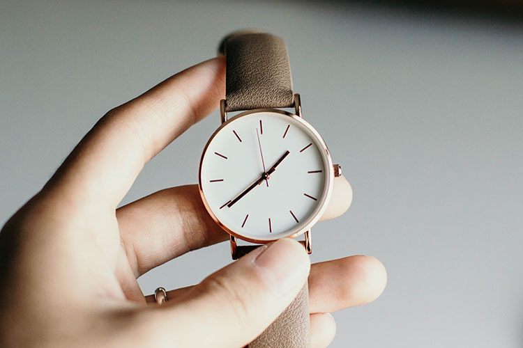 a simple beautiful watch for women and men